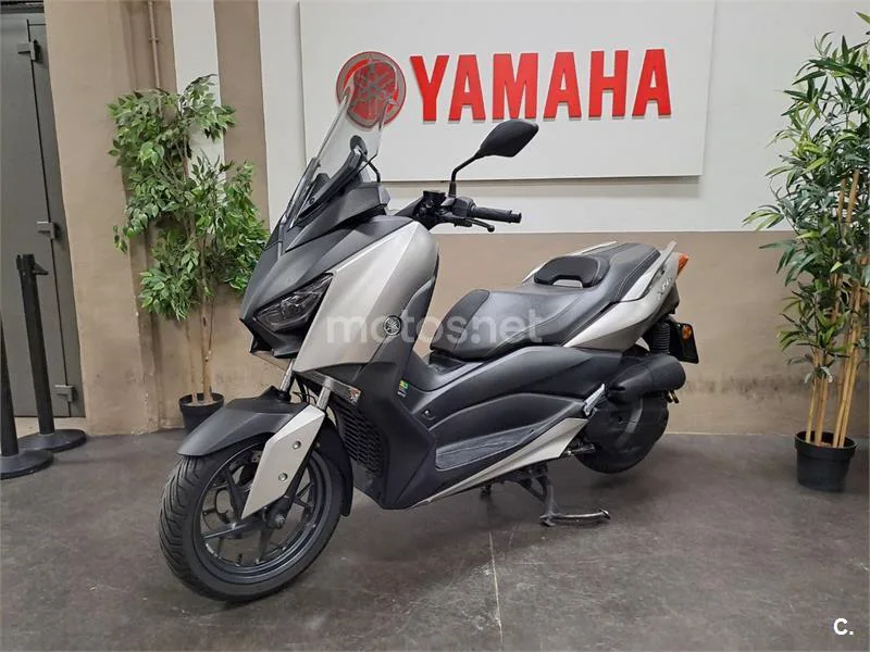 Yamaha XMAX 125 - Vista 3