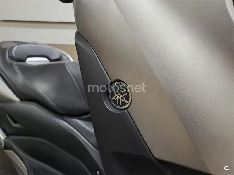 Yamaha XMAX 125 - Vista 5