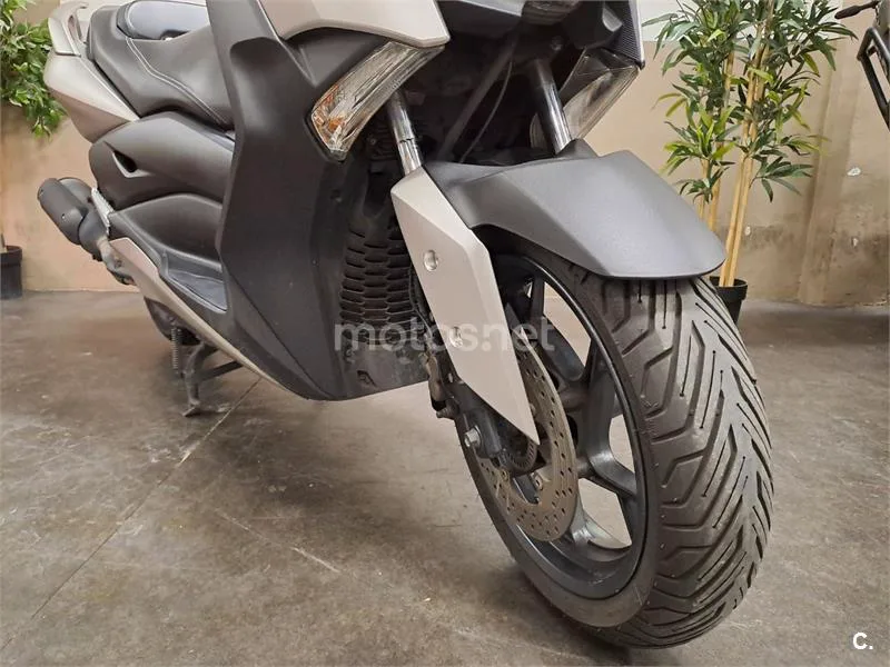 Yamaha XMAX 125 - Vista 7
