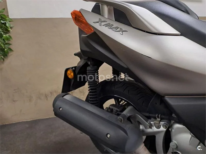 Yamaha XMAX 125 - Vista 8
