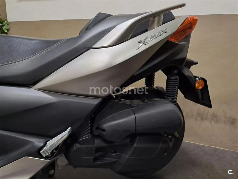 Yamaha XMAX 125 - Vista 9