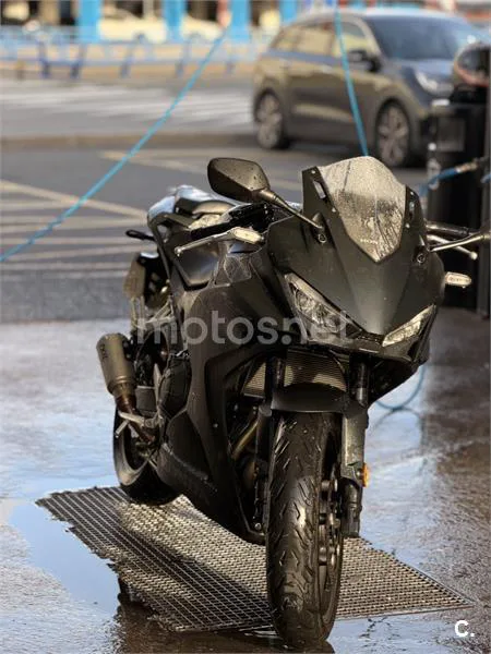 Honda CBR500R - Vista 4