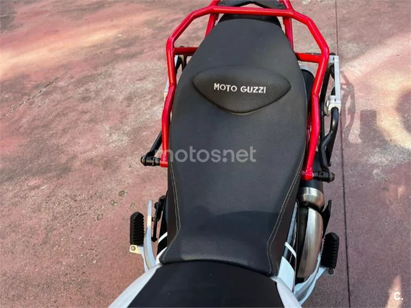 Moto Guzzi V85 TT - Vista 5