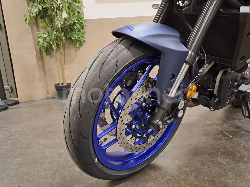 Yamaha MT-07 - Vista 11