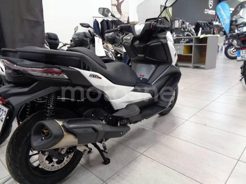 Voge SR4 Max - Vista 4
