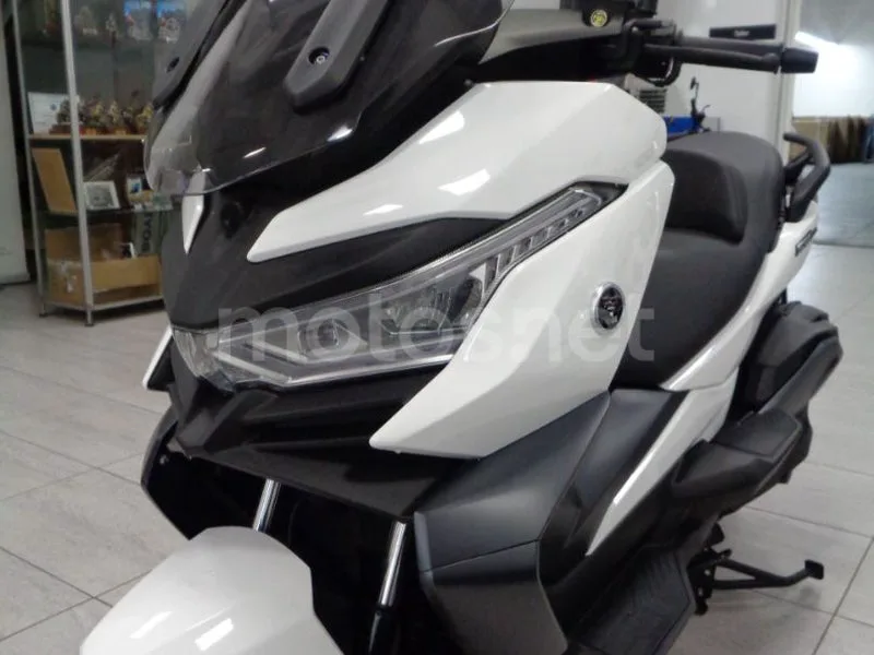 Voge SR4 Max - Vista 7