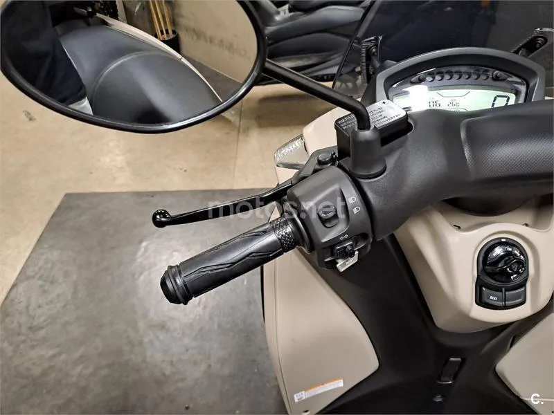 Yamaha Tricity 125 - Vista 11