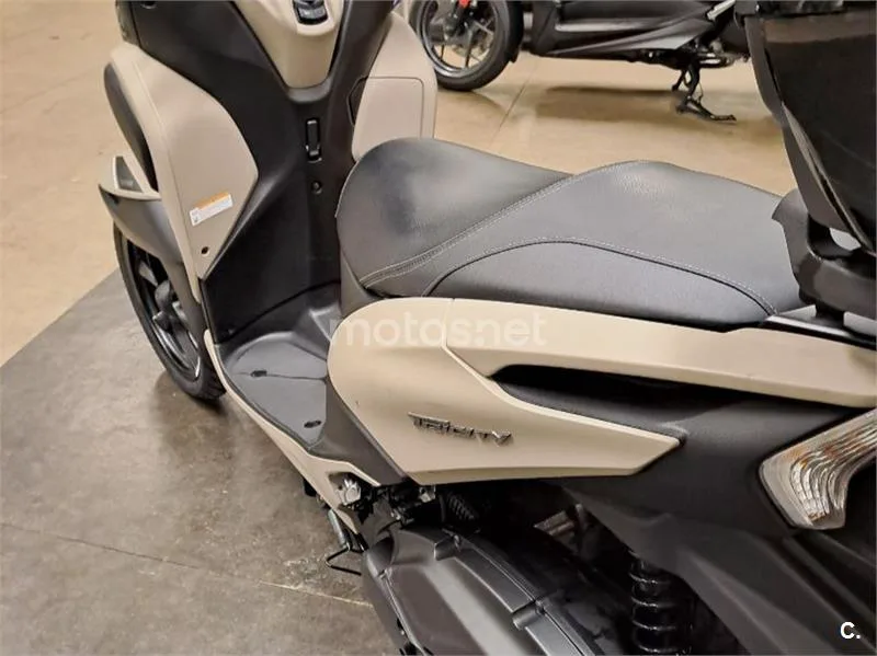 Yamaha Tricity 125 - Vista 8