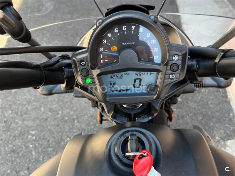 Kawasaki Vulcan S - Vista 4