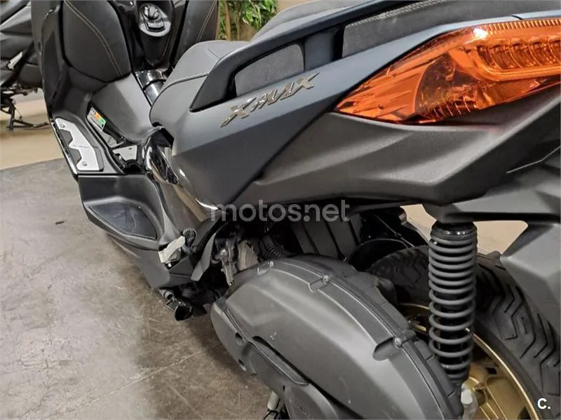 Yamaha XMAX 125 - Vista 8