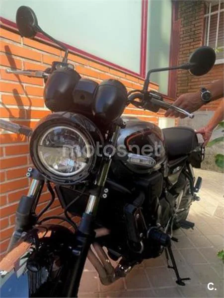 Kawasaki Z650 - Vista 4