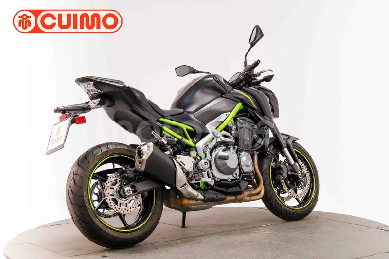 Kawasaki Z900 - Vista 5