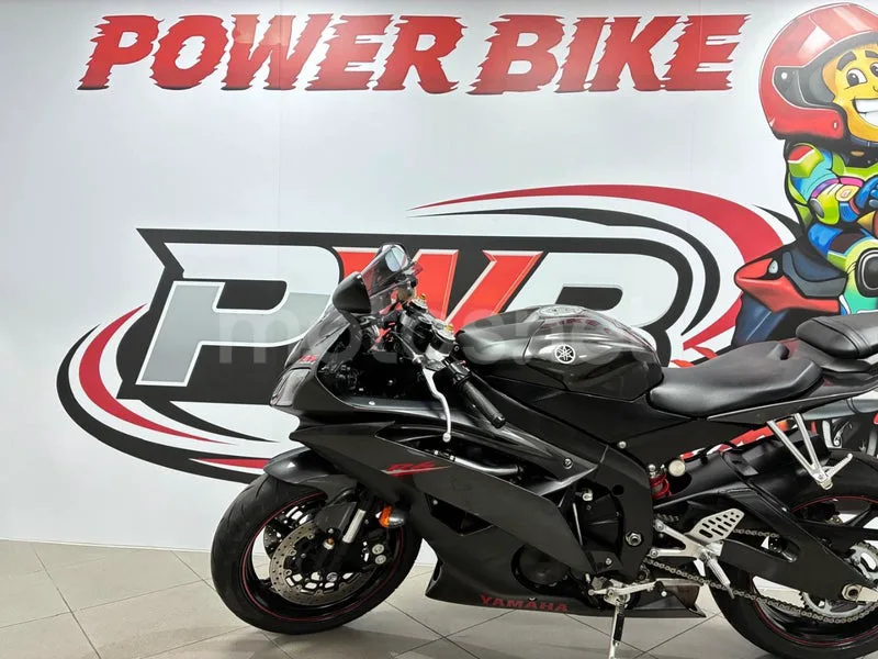 Yamaha YZF-R6 - Vista 4