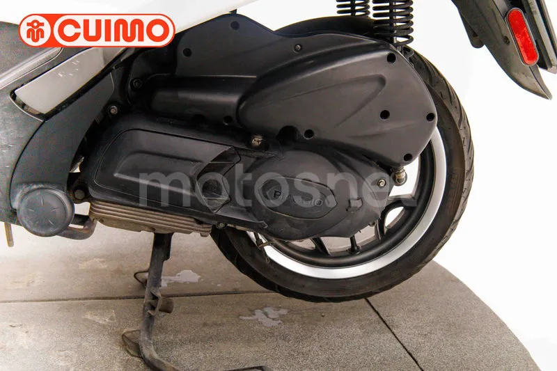 Piaggio MP3 - Vista 23