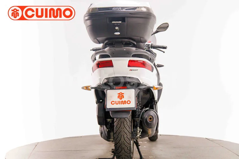 Piaggio MP3 - Vista 5