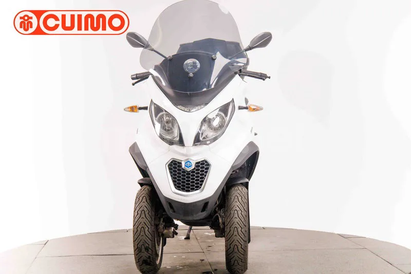 Piaggio MP3 - Vista 10