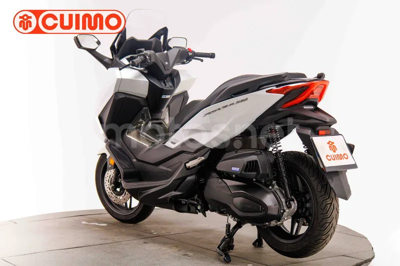 Honda Forza 350 - Vista 6