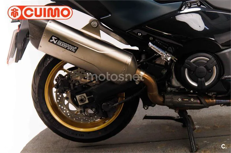 Yamaha TMAX 560 - Vista 14