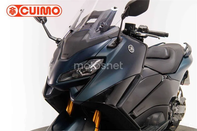 Yamaha TMAX 560 - Vista 21