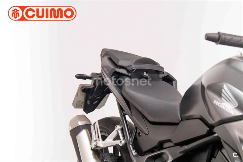 Honda CB750 Hornet - Vista 12