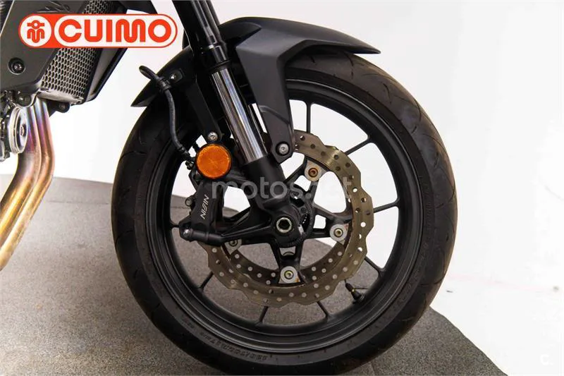 Honda CB750 Hornet - Vista 14
