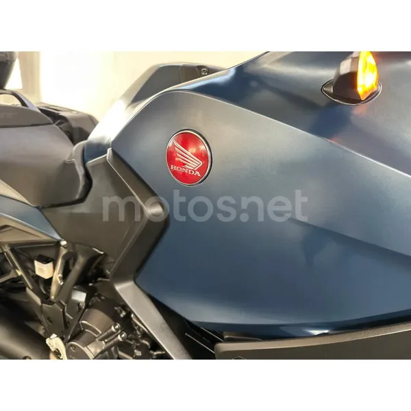 Honda NT1100 - Vista 6