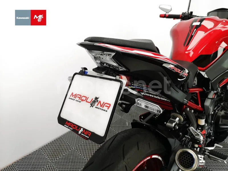Kawasaki Z900 - Vista 18