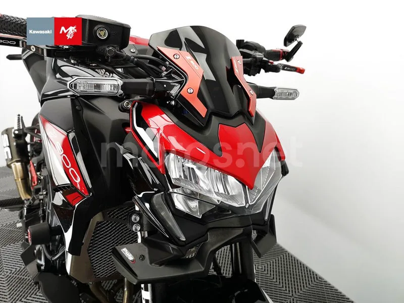 Kawasaki Z900 - Vista 19