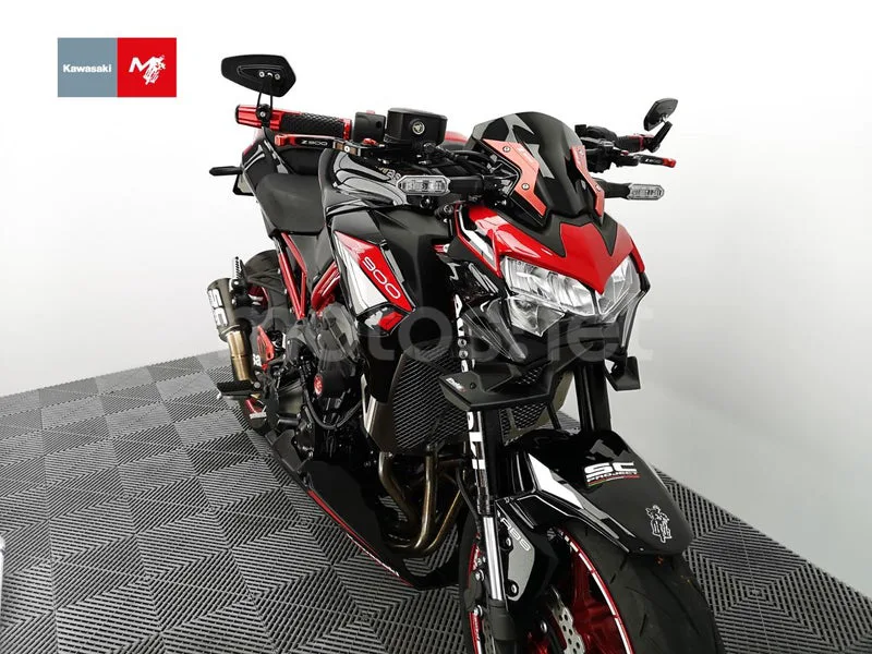 Kawasaki Z900 - Vista 3