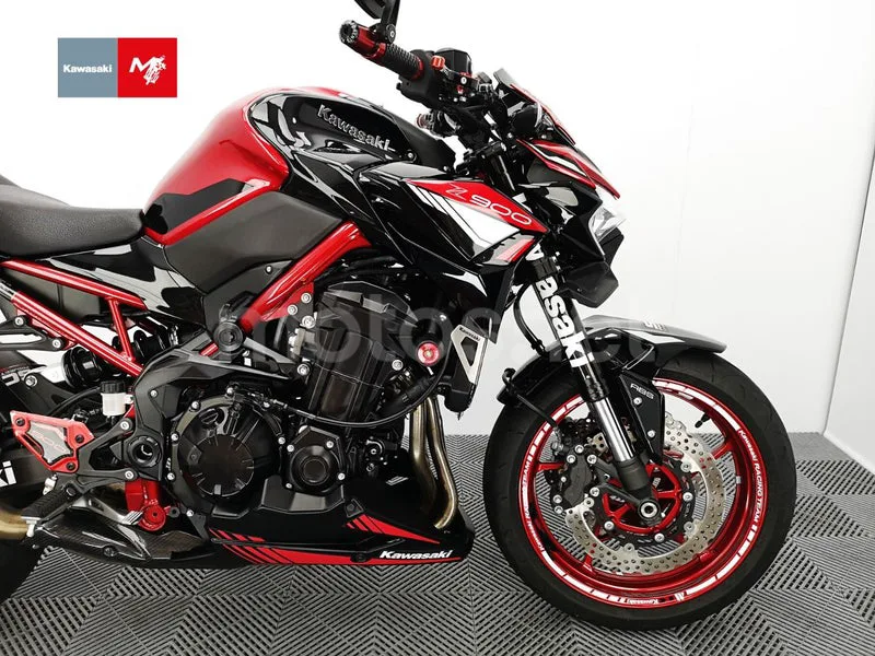 Kawasaki Z900 - Vista 6
