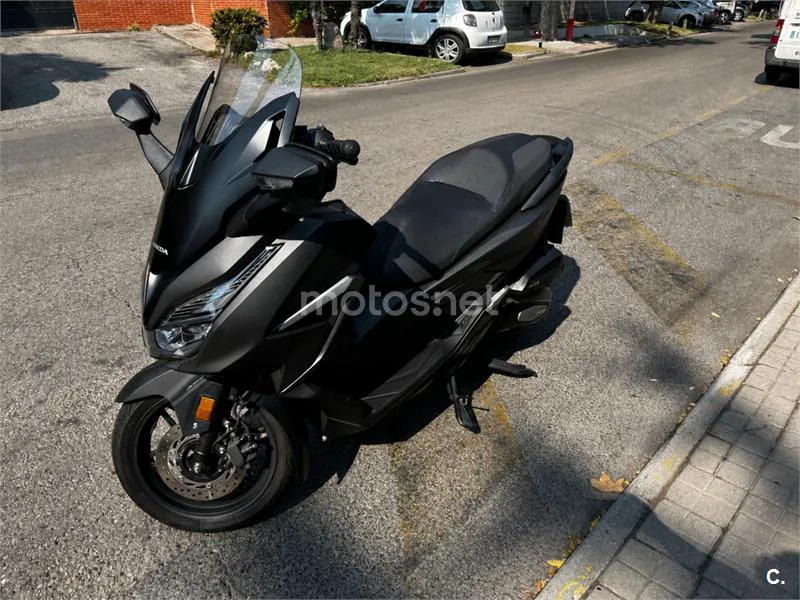 Honda Forza 125 - Vista 3