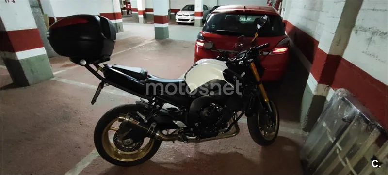 Yamaha FZ8 - Vista 3