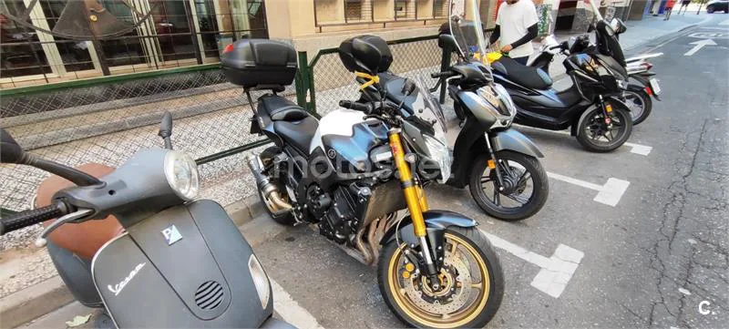 Yamaha FZ8 - Vista 5