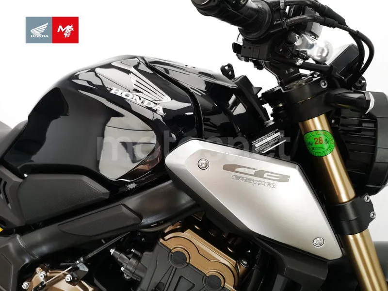 Honda CB650R - Vista 14