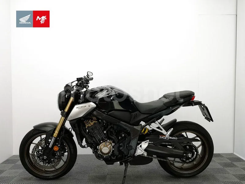 Honda CB650R - Vista 17