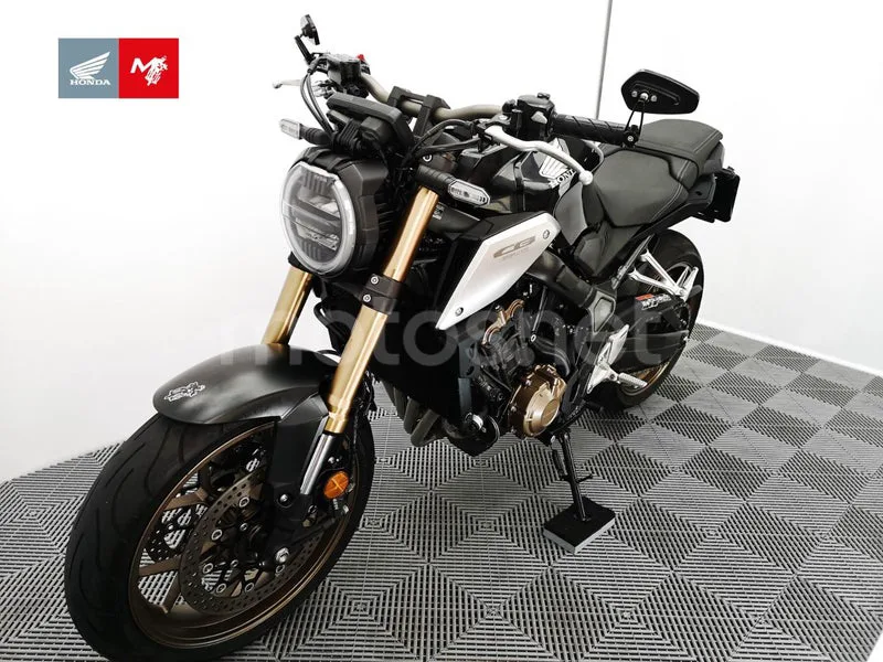 Honda CB650R - Vista 18