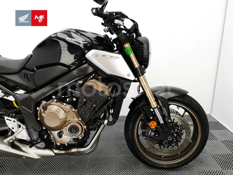 Honda CB650R - Vista 6