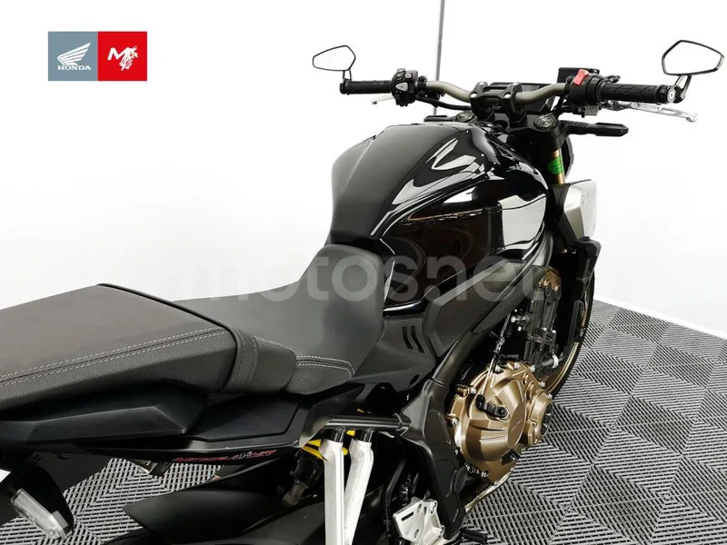 Honda CB650R - Vista 8