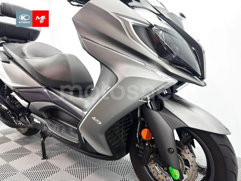 Kymco Super Dink 125 - Vista 3