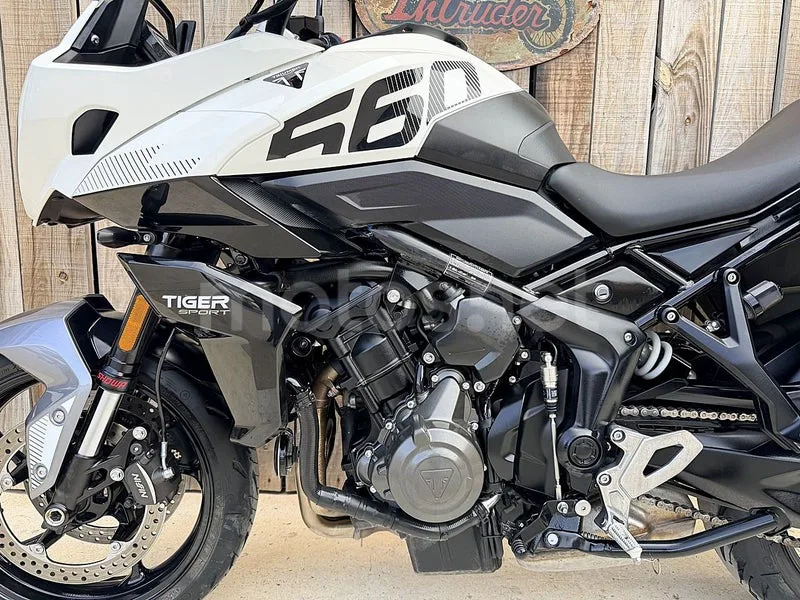 Triumph Tiger Sport 660 - Vista 3
