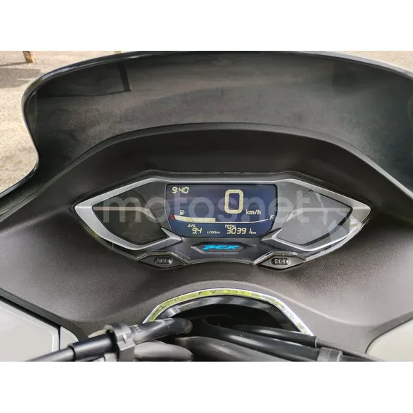Honda PCX125 - Vista 10