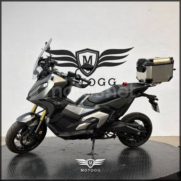 Honda X-ADV - Vista 5