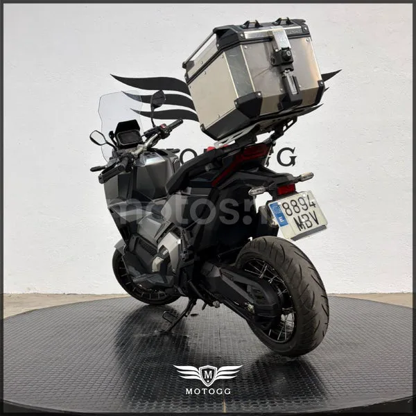 Honda X-ADV - Vista 8