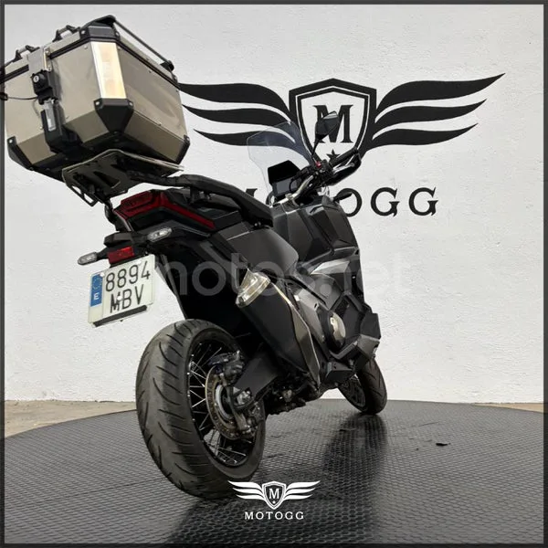 Honda X-ADV - Vista 9