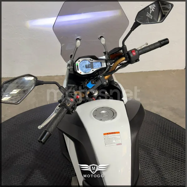 CFMOTO 650MT - Vista 8