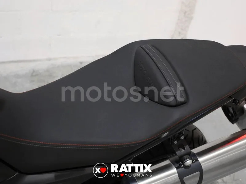 Moto Guzzi V85 Strada - Vista 7