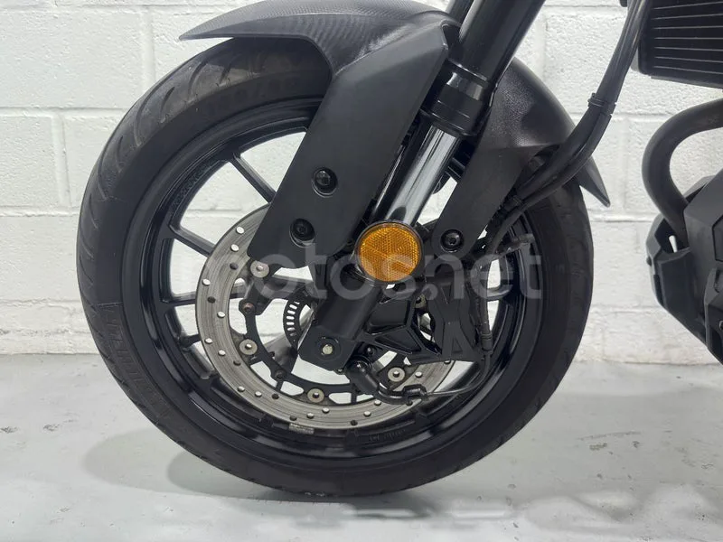 Yamaha MT-125 - Vista 20
