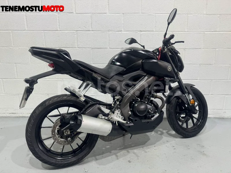 Yamaha MT-125 - Vista 5