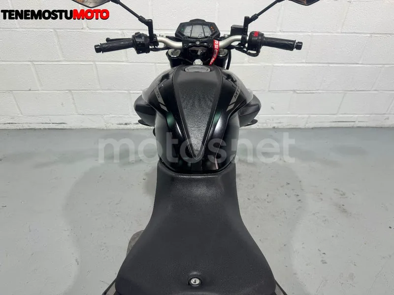 Yamaha MT-125 - Vista 9