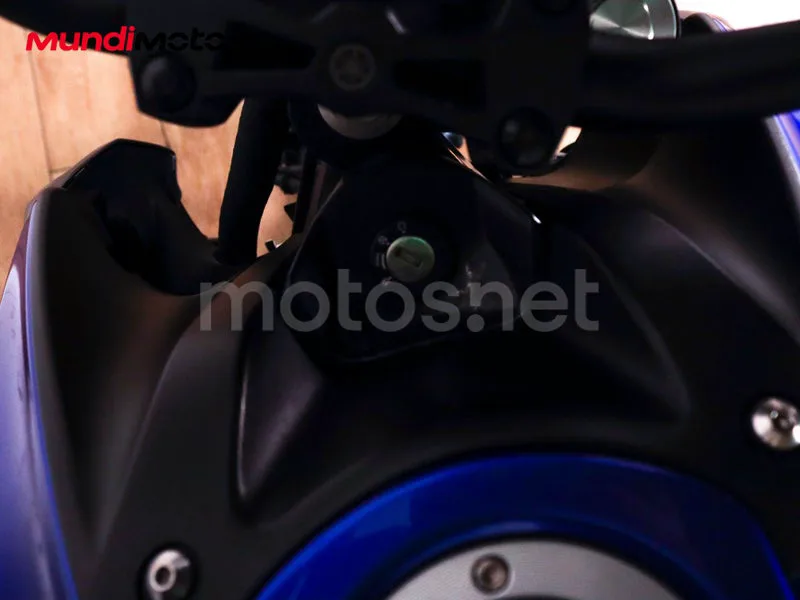 Yamaha MT-125 - Vista 18